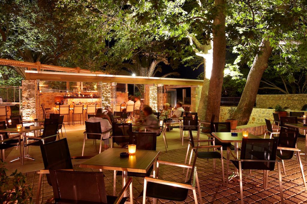 Astoria Hotel Troulos Ngoại thất bức ảnh
